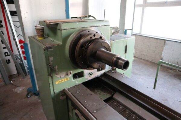 ak machines gf 322n thread milling