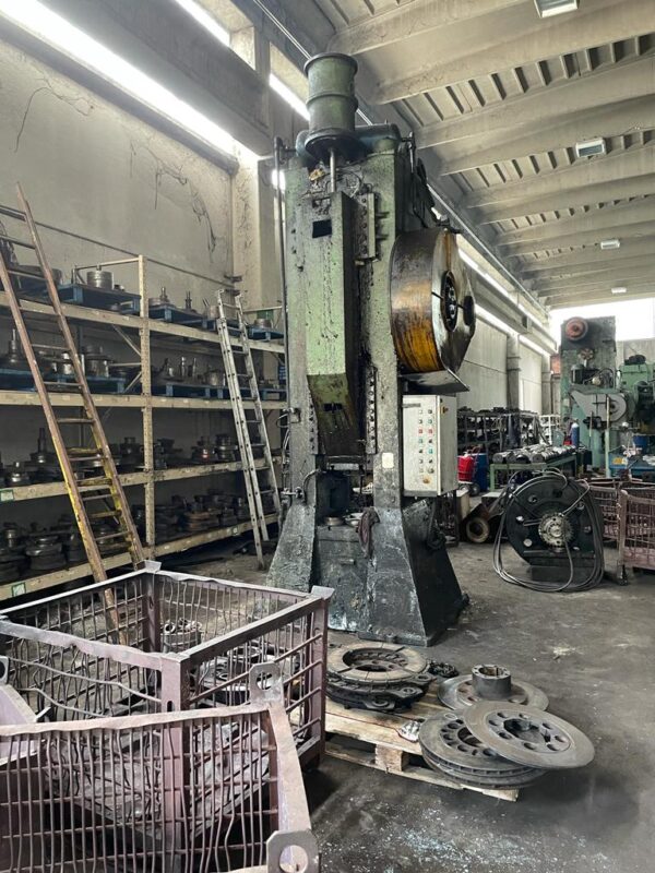 ak machines farina 500 ton forging press