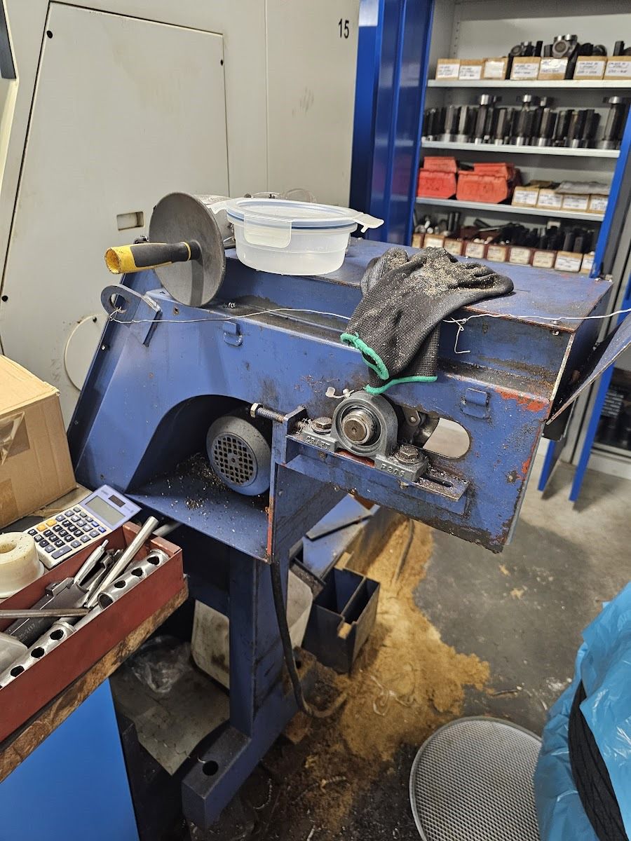 AK_Machines_Leadwell_LTC_210C_CNC_Horizontal_Lathe (2) ak machines leadwell ltc 210c cnc horizontal lathe