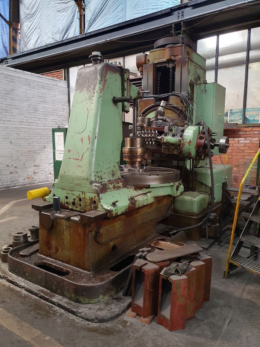 ak machines tos fo 6 gear hobbing machine