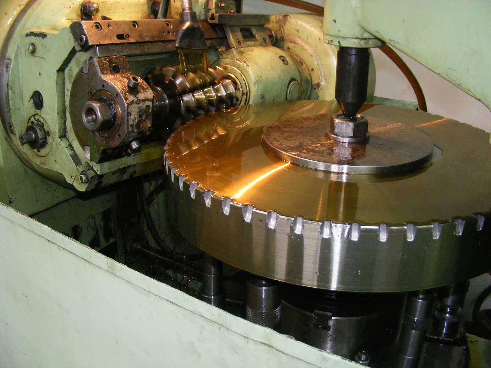 AK_Machines_Cugir_FD500_Gear_Milling (3) ak machines cugir fd500 gear hobbing machine