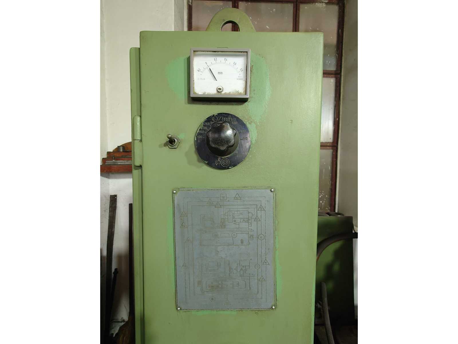 AK_Machines_Titan_RU_100_Universal_Cylindrical_Grinder (4) ak machines titan ru 100 universal cylindrical grinder