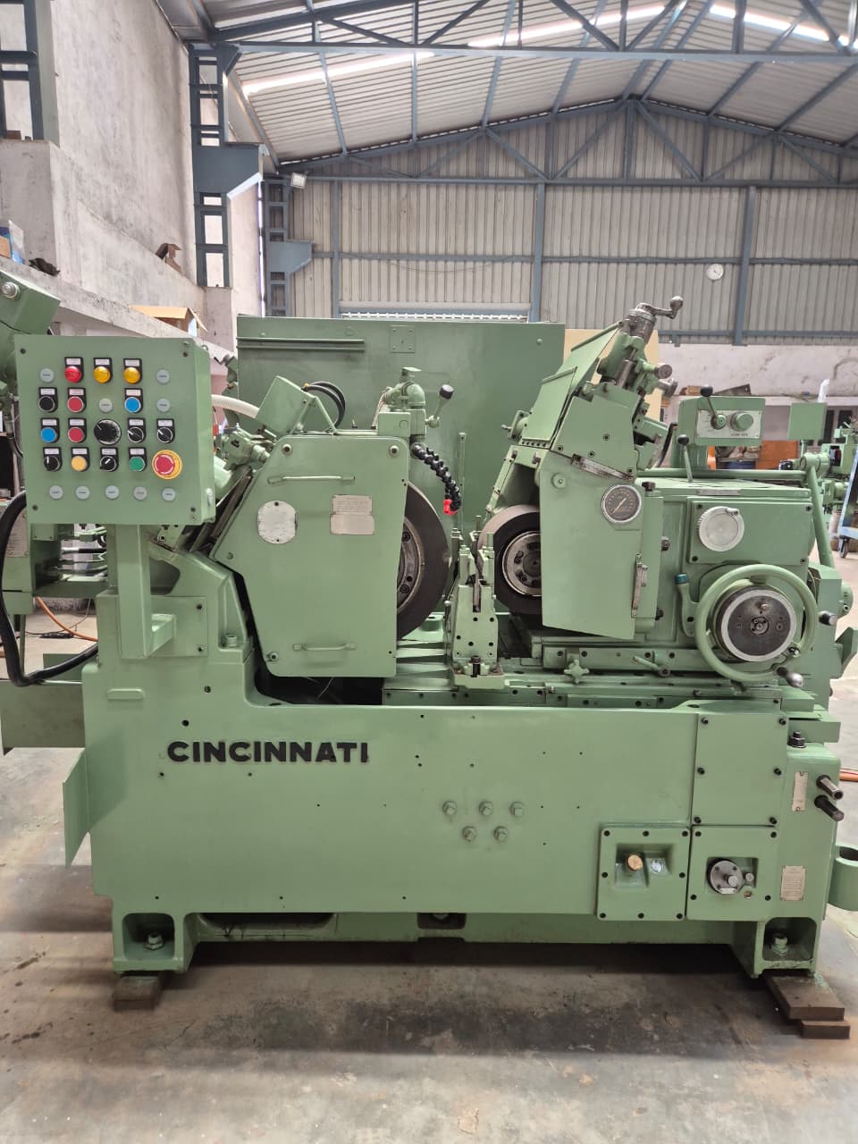 ak machines cincinnati 220 8 centerless grinder