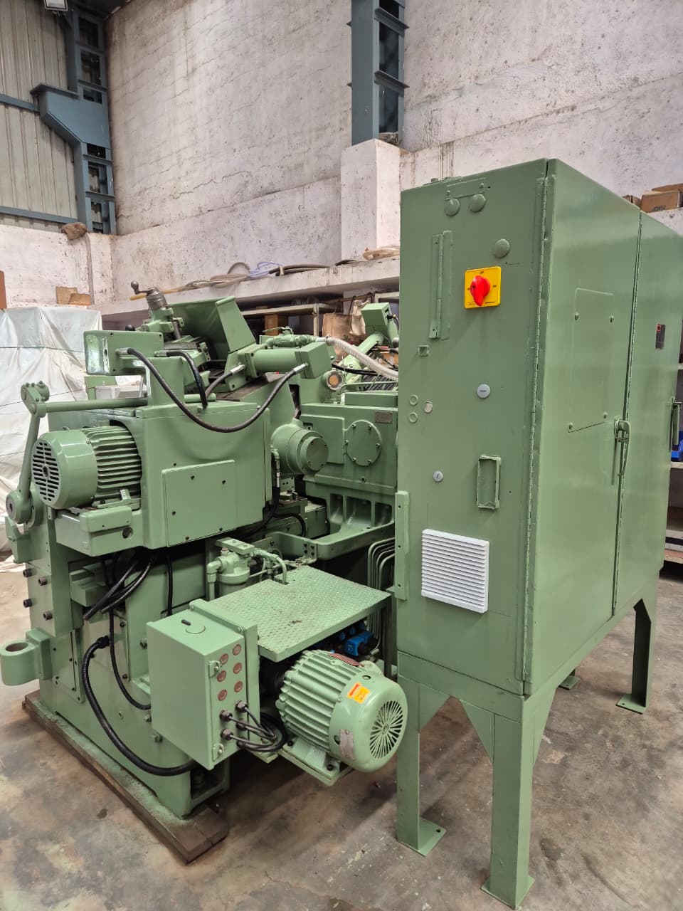 AK_Machines_Cincinnati_220_8_Centerless_Grinder (2) ak machines cincinnati 220 8 centerless grinder