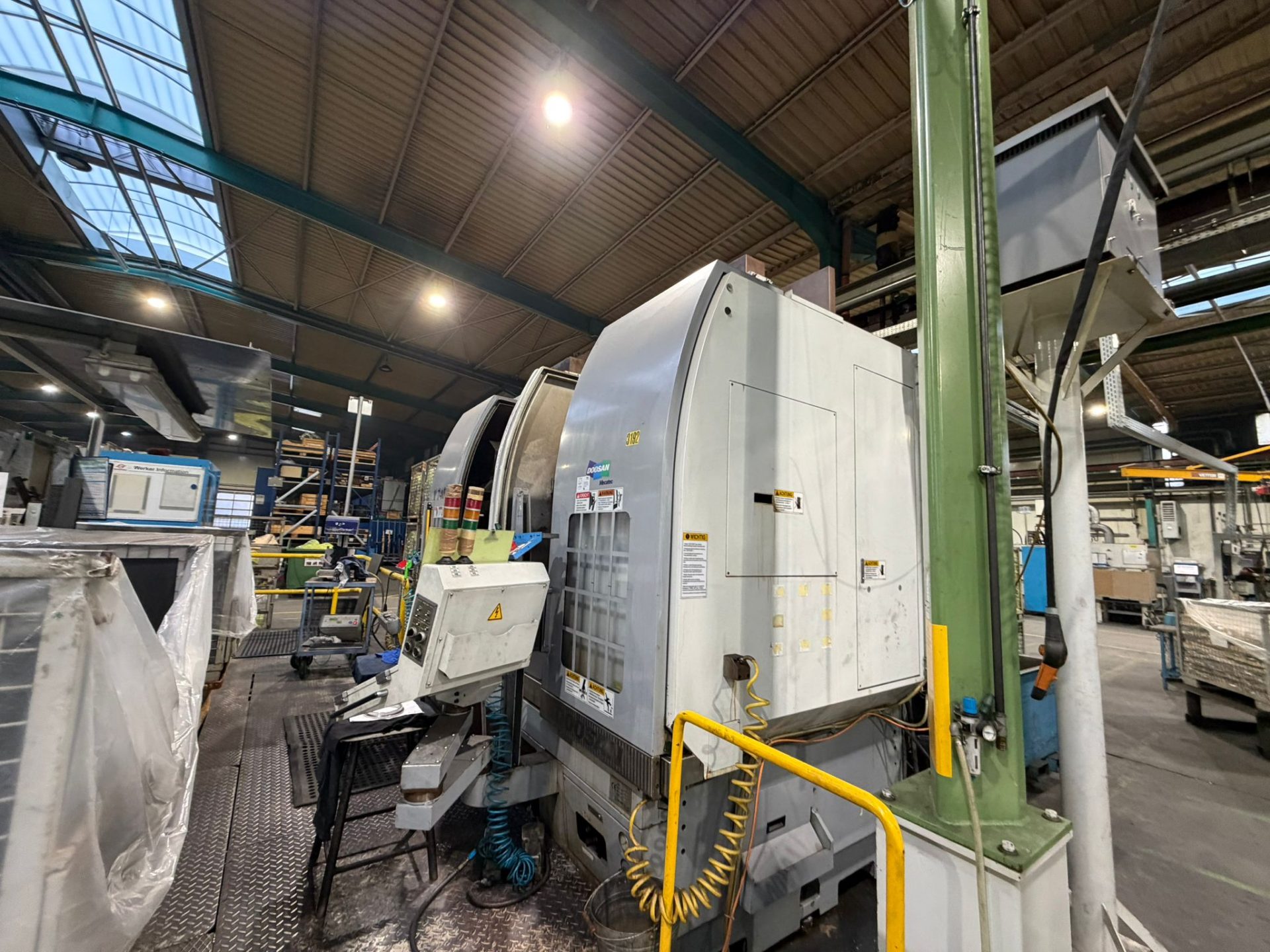 AK_Machines_Doosan_V740T_Double_CNC_VTL (8) ak machines doosan v740t double cnc vtl