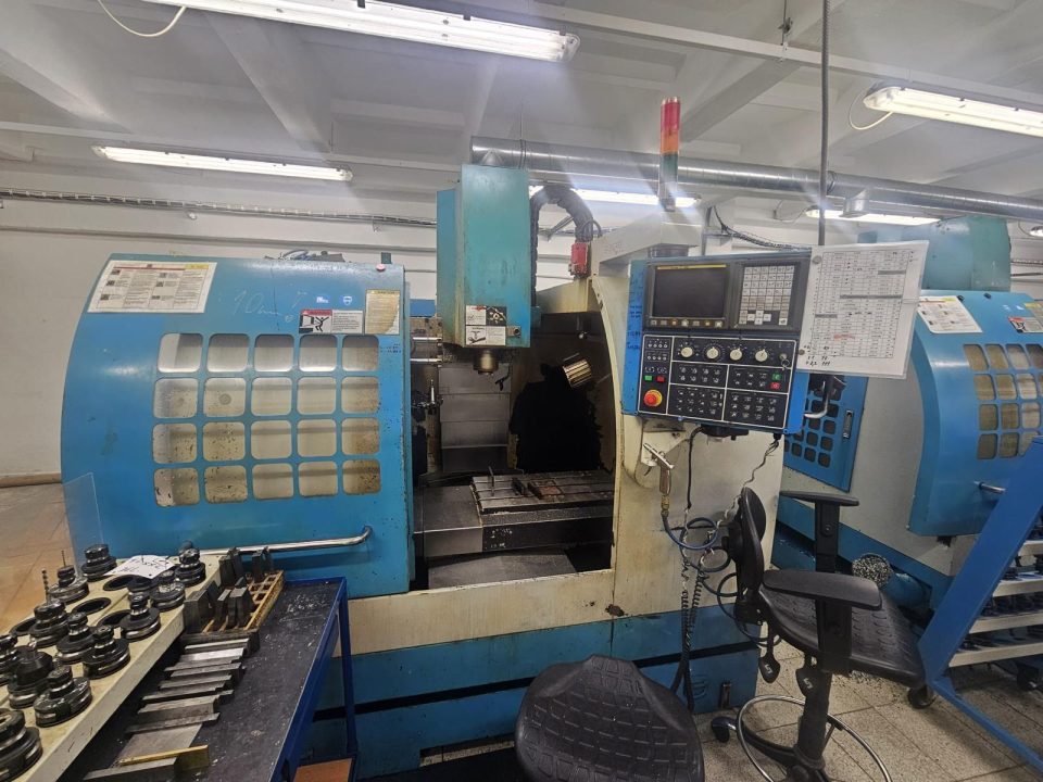 ak machines knuth vector 610 vertical machining center