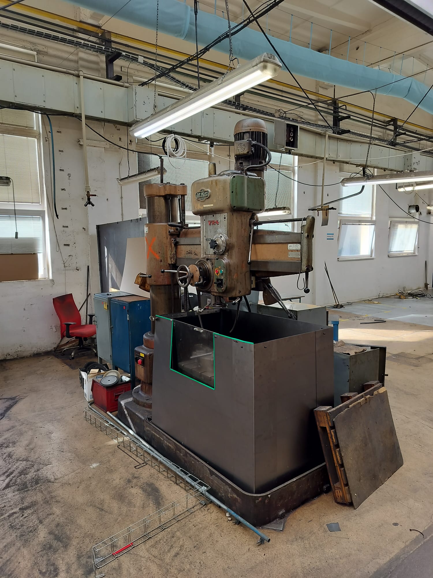 ak machines mas vr4 radial drilling machine
